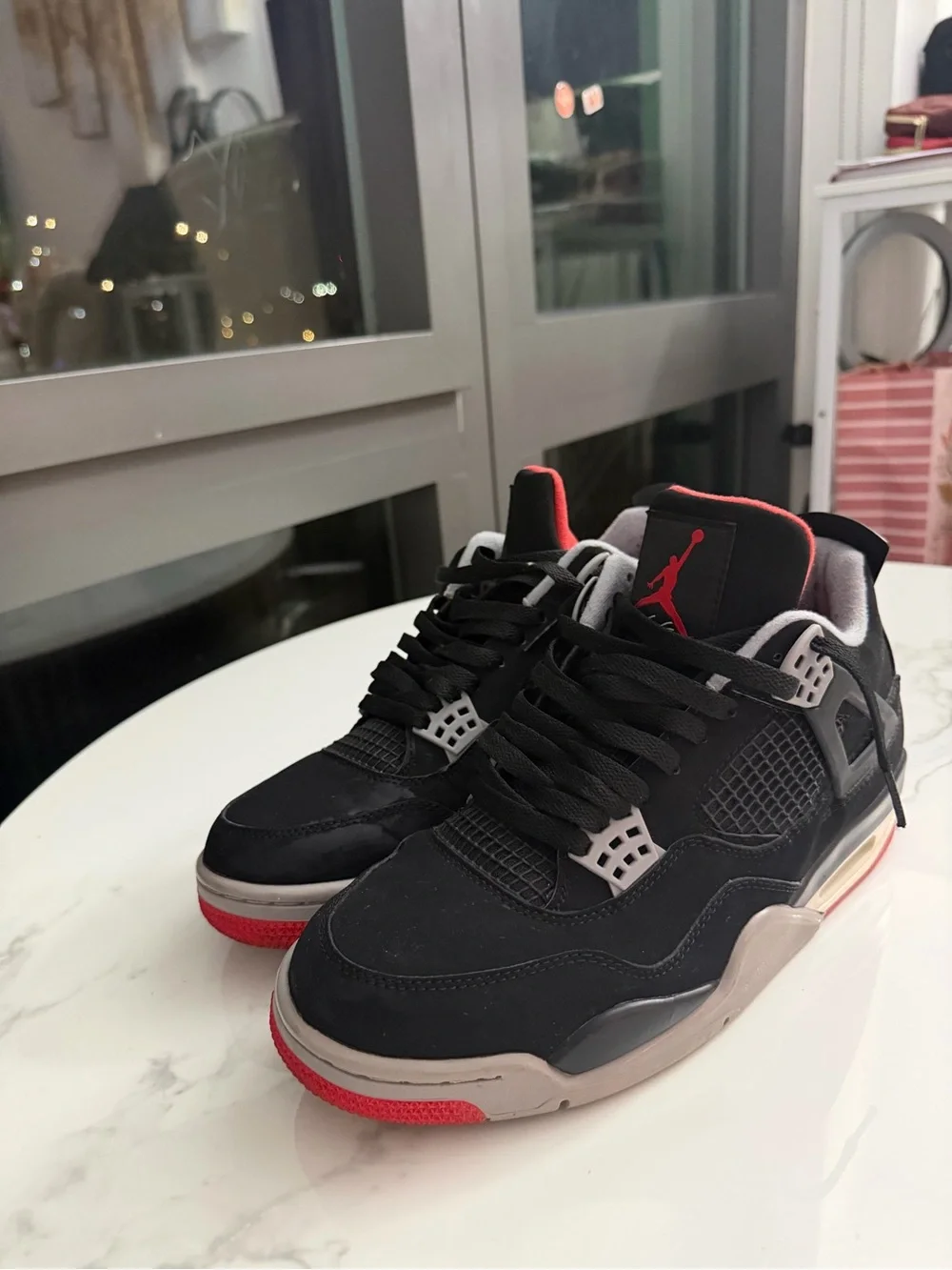Jordan Men's Black and Red Retro Basketball Sneakers